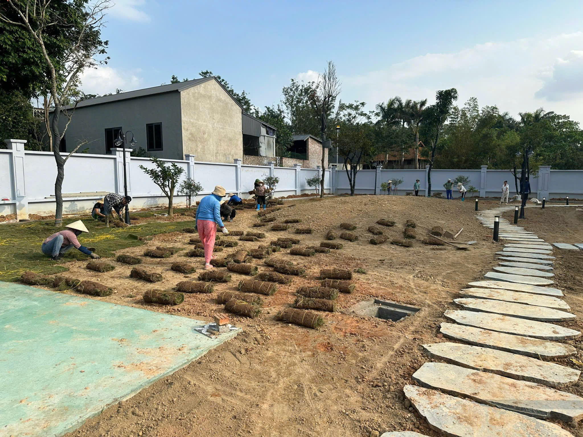 Cung cấp và thi công biệt thự sân vườn trên Sóc Sơn Hà Nội